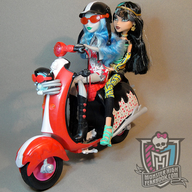Reviews Ghoulia’s Scooter (TRU Exclusive) « It